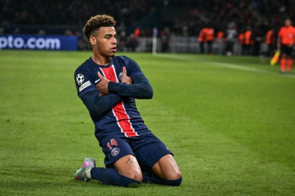 Ferdinand praised Douai: 19-year-old man played so confidently, who knows where his limit lies