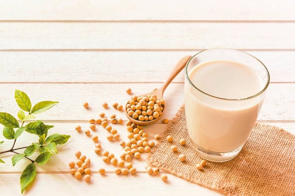 1 key procedure before cooking of self-made soybeans. Effectively remove allergies and increase the activity of soybean anhydrides