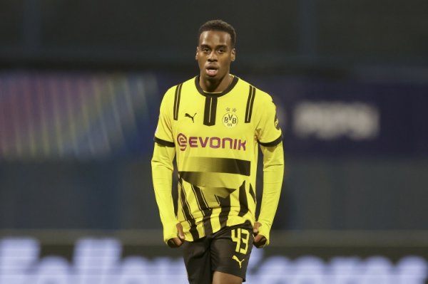 No one is willing to miss it! Falk: Bayern and Chelsea are struggling to compete for Gittens  transfer rights