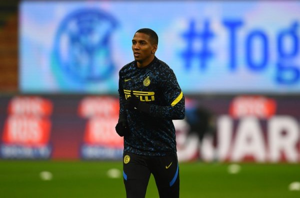 Ashley Young talks about leaving Manchester United to join Inter Milan: I want to play football, but I don t want to sit and get my salary