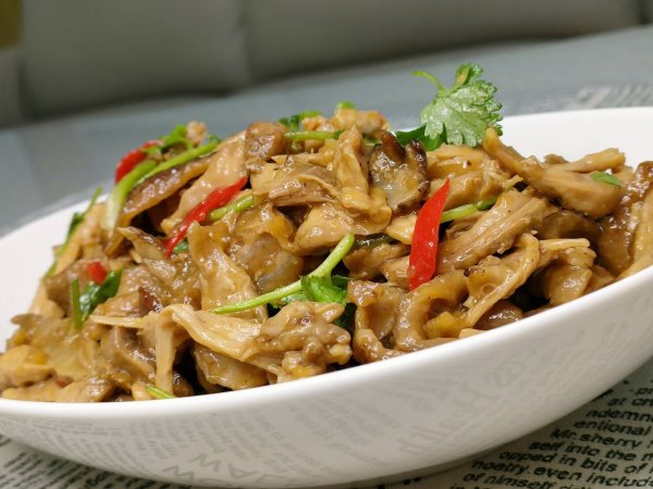When peppercorns meet chicken, the room is full of raw fragrance