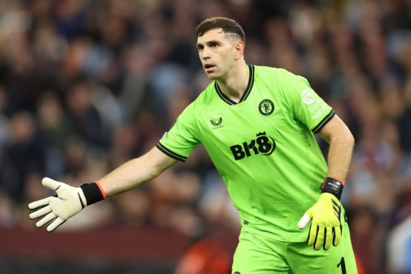 Romano: Martin lost to the roster against Crystal Palace, the player has reached an agreement with Manchester United
