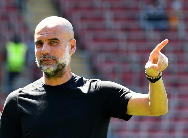 TA: Manchester City s net spending in summer windows is about 110 million pounds, reducing the average roster age to 25.6 years old