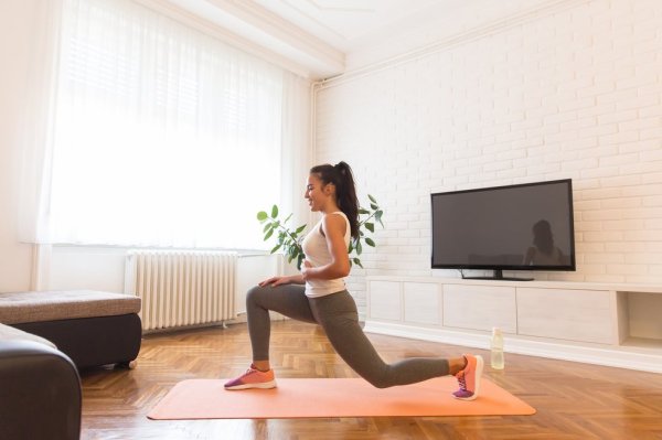 Fitness doesn’t have to be complicated! Developing 6 daily habits will make you healthier than most people