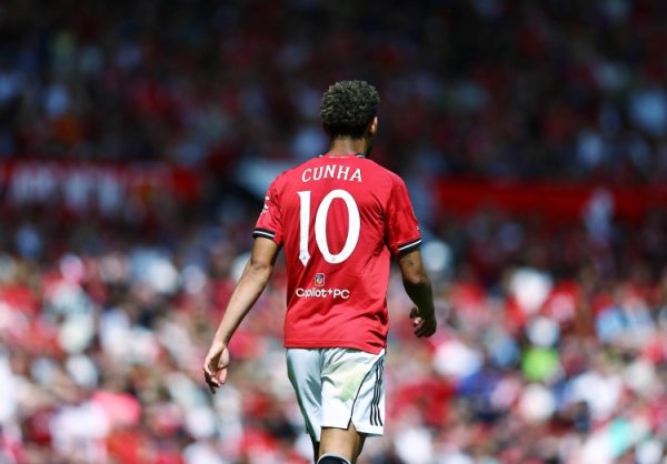 Cunha: The atmosphere in Manchester United locker room is very bad, and excuses are not the solution