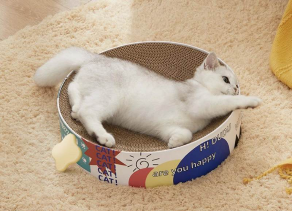 No IQ tax! HuaDiudi Cat Scratching Board satisfies cats’ claw-grinding instinct and saves furniture from damage!