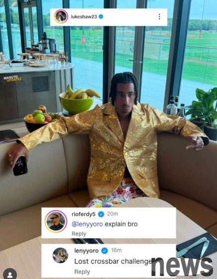 The loser accepts punishment! Manchester United defender Yoro lost the crossbar challenge in training and was forced to wear 