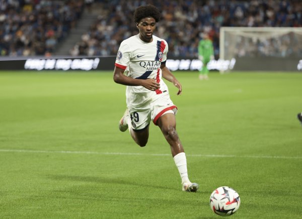 Reporter: Paris 17-year-old Mbaye and Chelsea loanee Sarr will play for Senegal